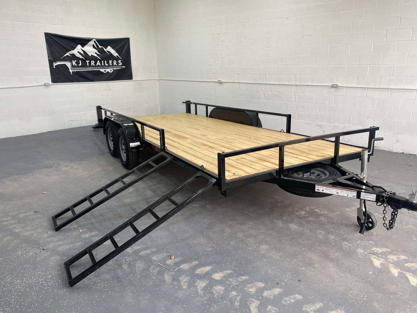2025 Echo 7x14 Tandem Axle w/Removeable Side Ramps